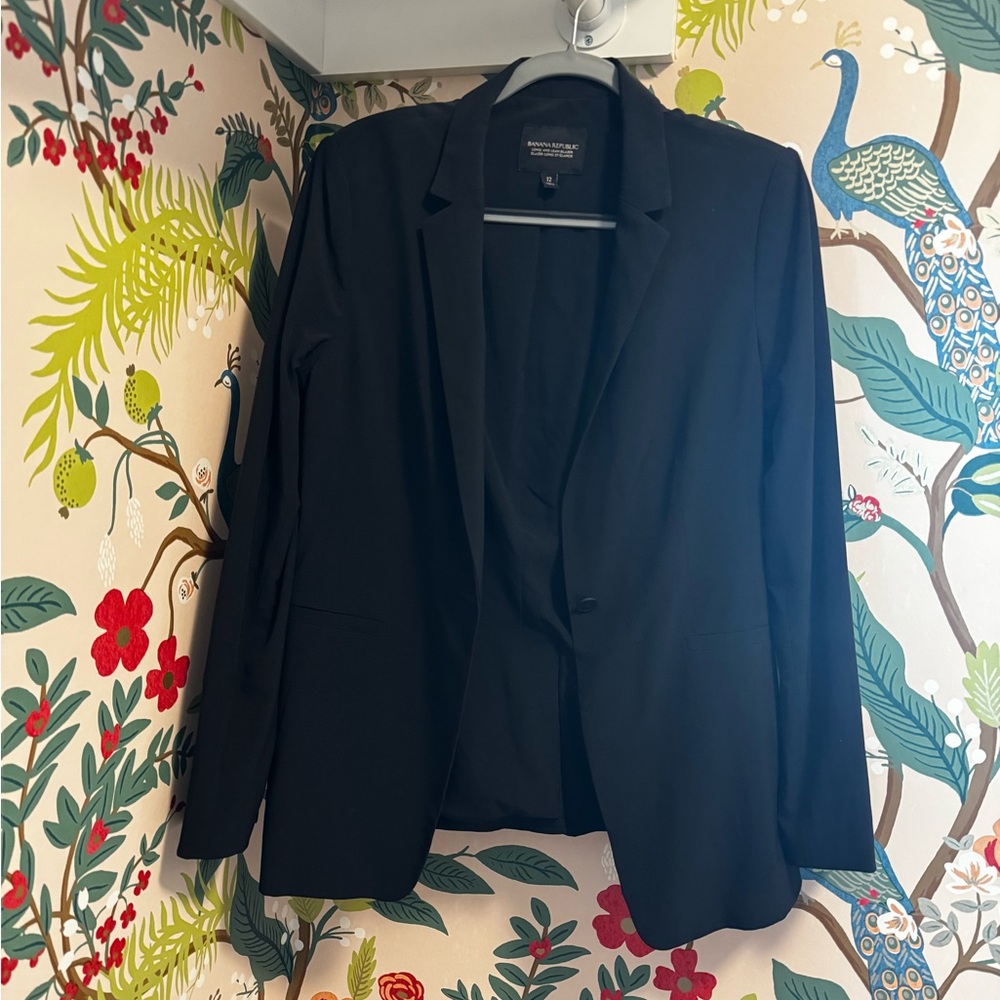 Banana Republic Classic Long and Lean Black Blazer
